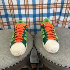 Adidas originals Superstar x South Park Kyle sneaker, size 9 Men’s